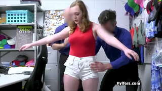 Пингӹдӹ лаштык сӓкӓлтен кок грудастый орол игычыв