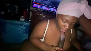 ���ੱਡੇ ਬੀ ਬੀ ਦਬ੍ਲੁ ਚਿਤੱਡ Backshots ਅਤੇ ਸਲੋਪੀ deepthroat