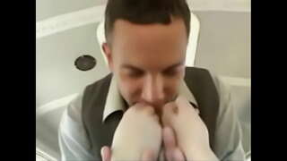 Mlada Devojka na Autobus