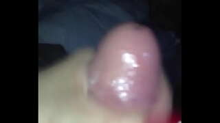 Praca ręczna lakierem do paznokci