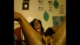 ���្រេណ្ដាខេ squirt