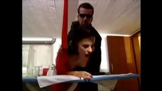 Трахни га за гладильным столом ( Село за тебе то је: Д )