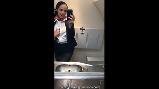 Latina stewardess elkartzen masturbación milia handiko club komuna eta cums