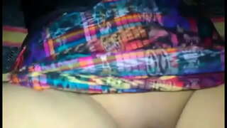 Գեղեցիկ Աղջիկը Ցույց Է Տալիս Вагину