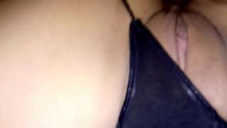 Sababaraha material mana kuring méré hésé cock di burit mah pamajikan ngarasakeun