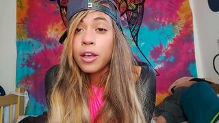 ВЗАЄМОДІЯ З ШАНУВАЛЬНИКАМИ