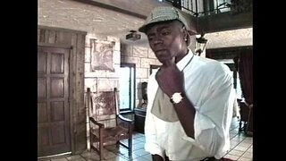 Metro - Sherlock Homie - scene 4 - izvleček 1