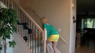 SON BLIR PÅKOMMEN AV MAMMA DÅ HAN KNULLAR HENNE HÅRT