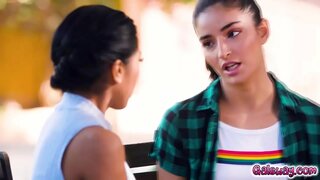 Ember、エミリープランはスペル