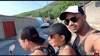 Prihodu domov, ko veliko maščobe , zato sem prosila za udarec za podjetja na svojo rit vroče